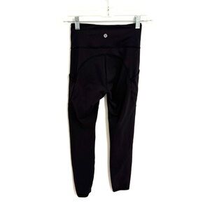 Lululemon Wunder Train High-Rise Tight 25"
Black (First Release)